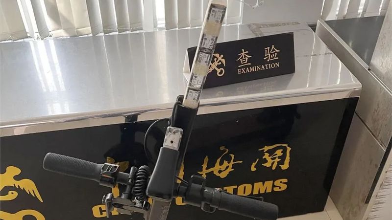 Độc lạ Trung Hoa: Giấu 84 SSD NVMe trong thân xe scooter để buôn lậu qua hải quan